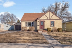 315 E 12th Street Blue Earth MN